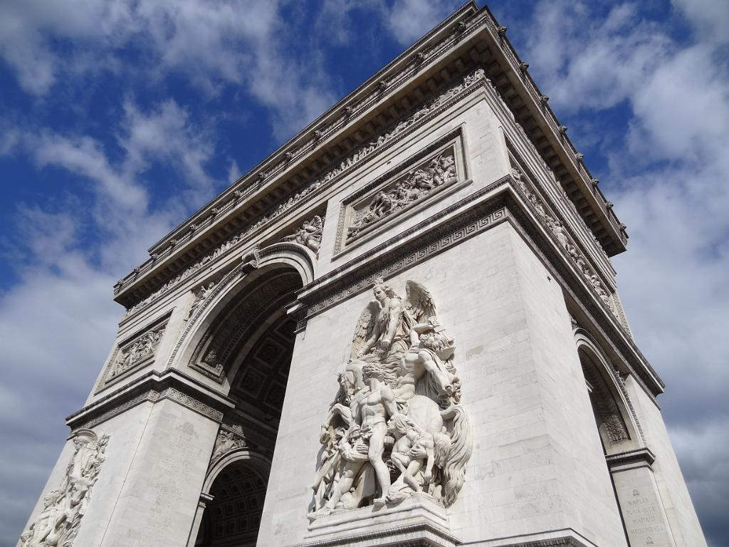 2013_08_Paris_4_Arc_de_Triomphe (9).JPG